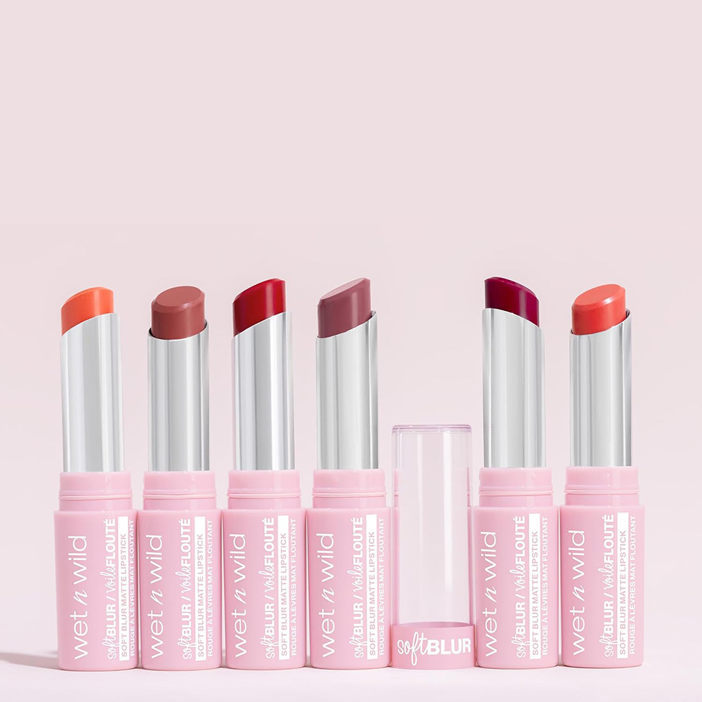 Wet n Wild Cloud Pout Soft Blur Matte Lipstick - Homecoming Queen